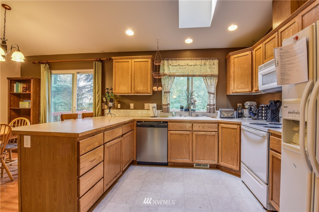 8410 Spada Road Snohomish, WA 98290 - Photo 3 of 17