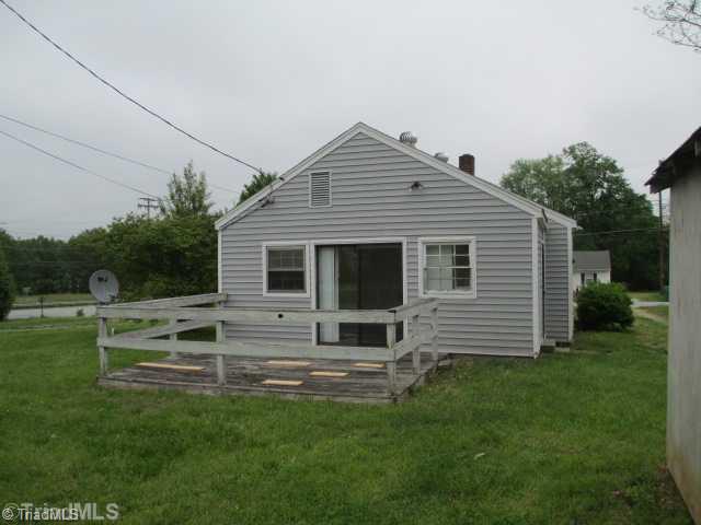 2004 Logan Street High Point, NC 27263 - Photo 2 of 13 Exterior Back.