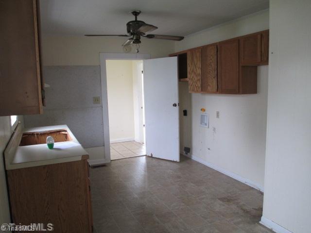 2004 Logan Street High Point, NC 27263 - Photo 5 of 13 Interior Space/Layout.