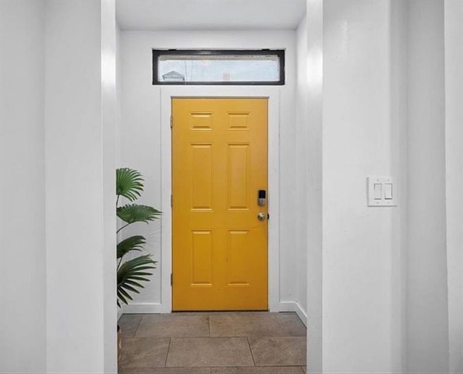857 Peralta Street Pittsburgh, PA 15212 - Photo 2 of 32