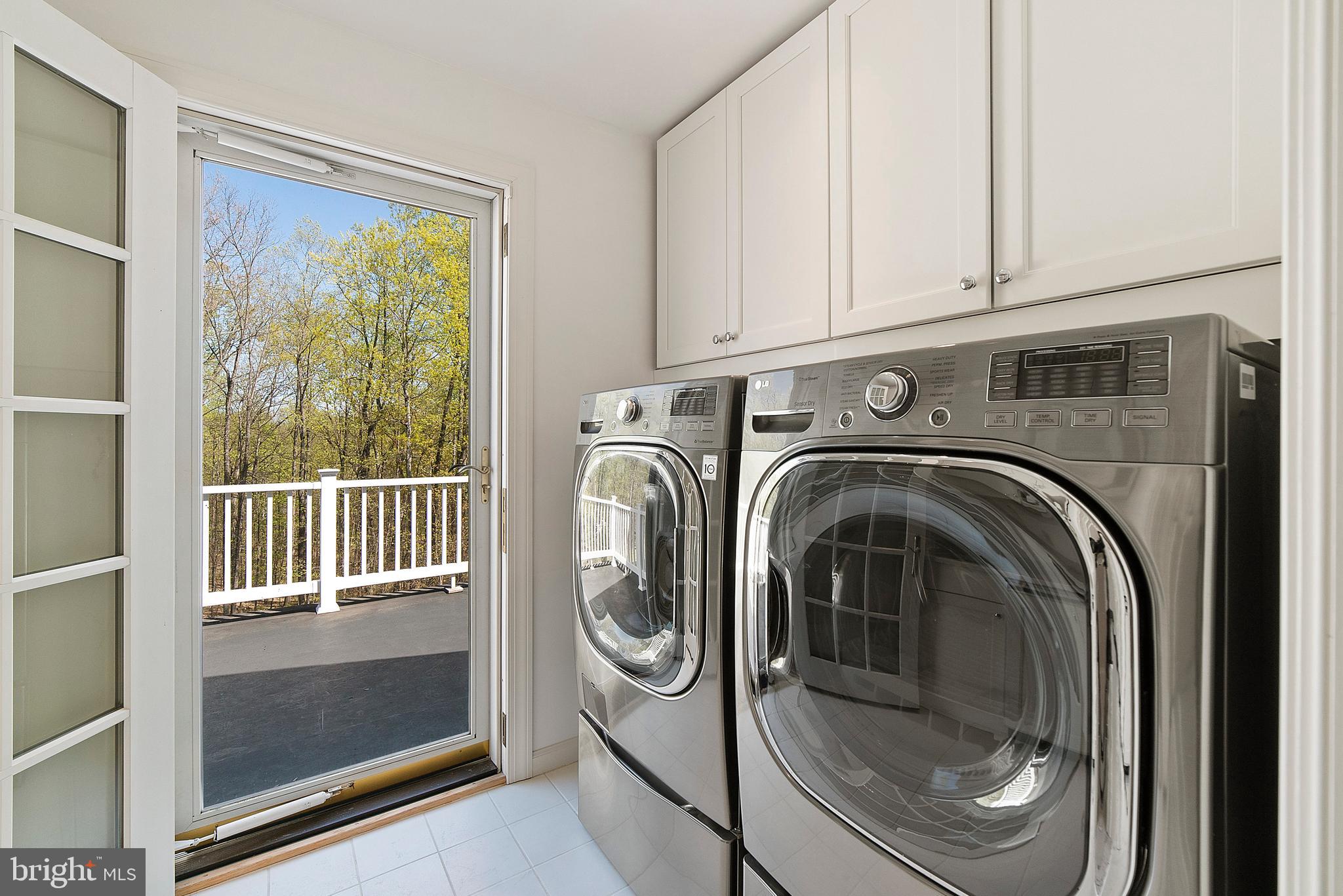 3651 Prince Road Marshall, VA 20115 - Photo 22 of 35 Laundry on bedroom level