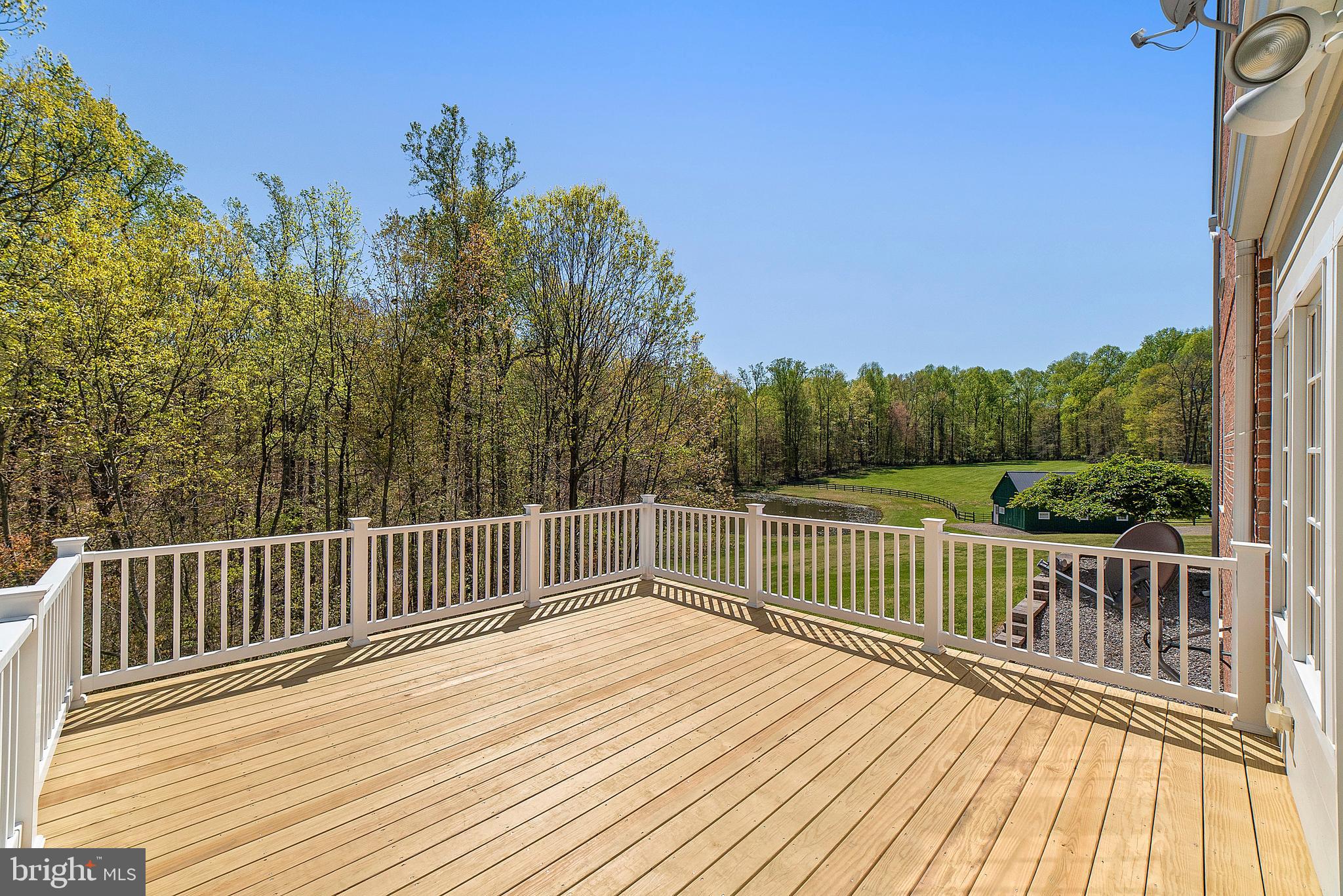 3651 Prince Road Marshall, VA 20115 - Photo 26 of 35 Deck off Sun Room