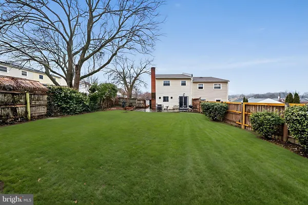 $3,400 | 813 Delafield Street Northeast, Washington, DC 20017