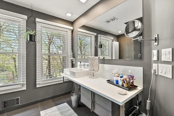 $950,000 | 1840 Timber Trail Drive Southeast, Ada, MI 49301