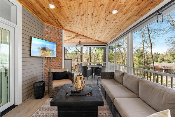 $950,000 | 1840 Timber Trail Drive Southeast, Ada, MI 49301