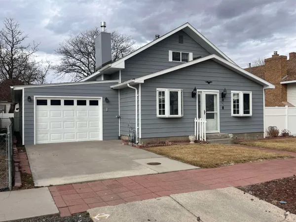 $309,900 | 121 East Laramie Street, Guernsey, WY 82214