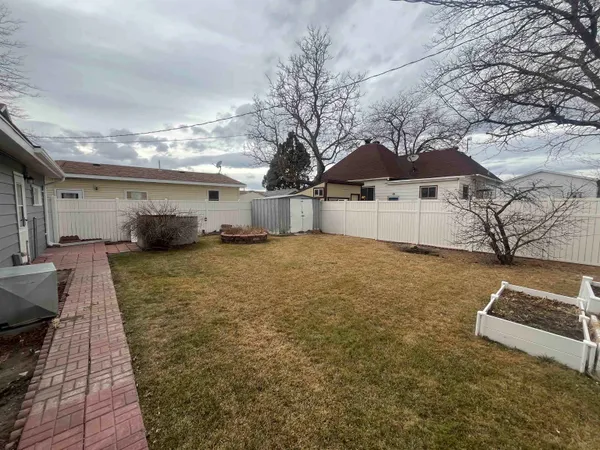 $309,900 | 121 East Laramie Street, Guernsey, WY 82214