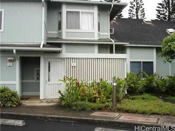 $2,500 | 95-1044 ʻĀinamakua Drive, Unit F, Mililani, HI 96789