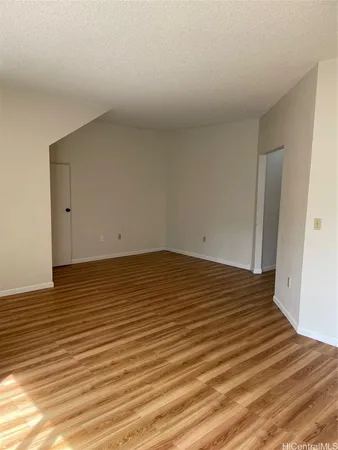 $2,500 | 95-1044 ʻĀinamakua Drive, Unit F, Mililani, HI 96789