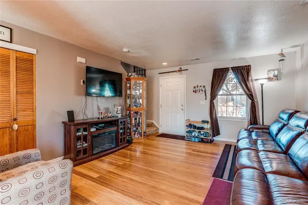 $392,500 | 4884 East 101st Court, Thornton, CO 80229