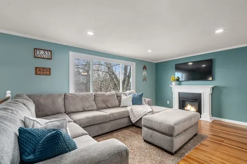 $625,000 | 97 Paquin Drive, Marlborough, MA 01752