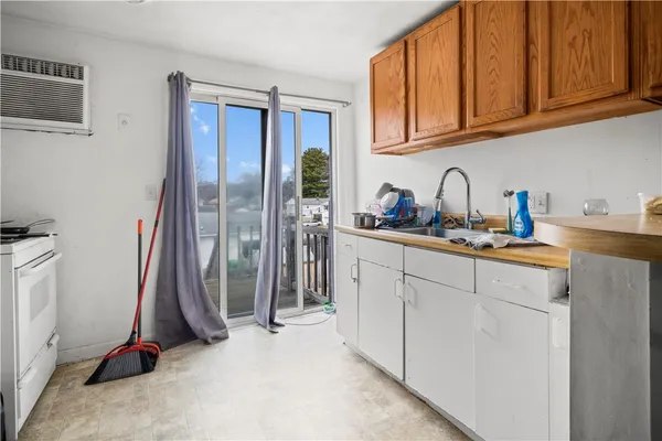 $429,900 | 9 Bye Street, North Providence, RI 02911