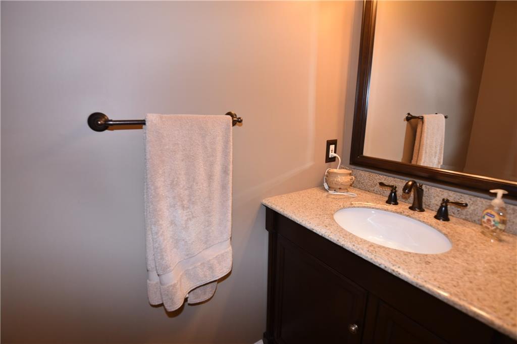 4415 River Road Columbus, IN 47203 - Photo 11 of 35