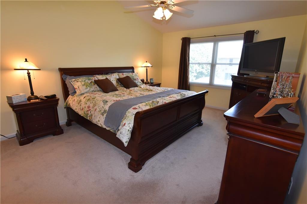 4415 River Road Columbus, IN 47203 - Photo 3 of 35