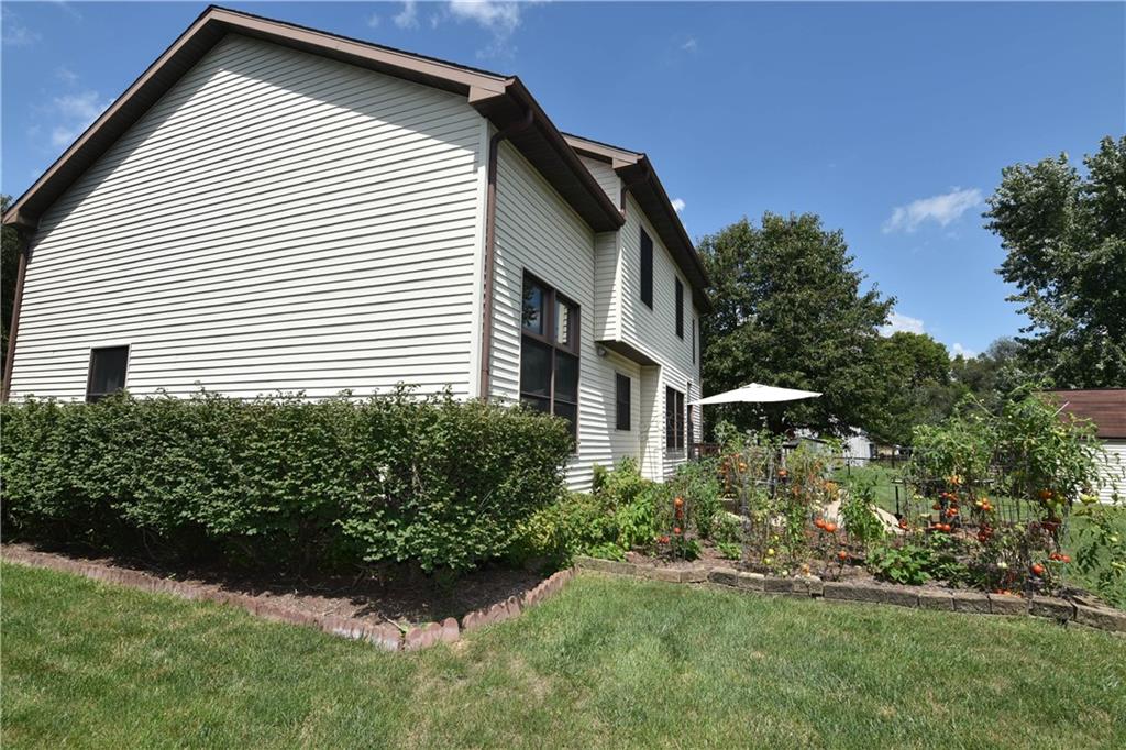 4415 River Road Columbus, IN 47203 - Photo 30 of 35