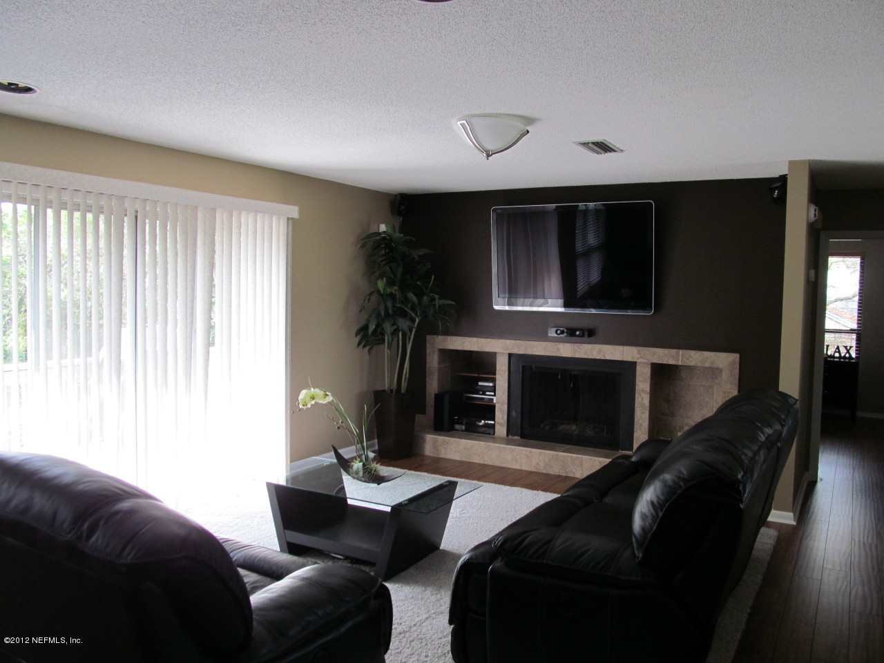 1013 Kings Road Neptune Beach, FL 32266 - Photo 3 of 15 Family Room