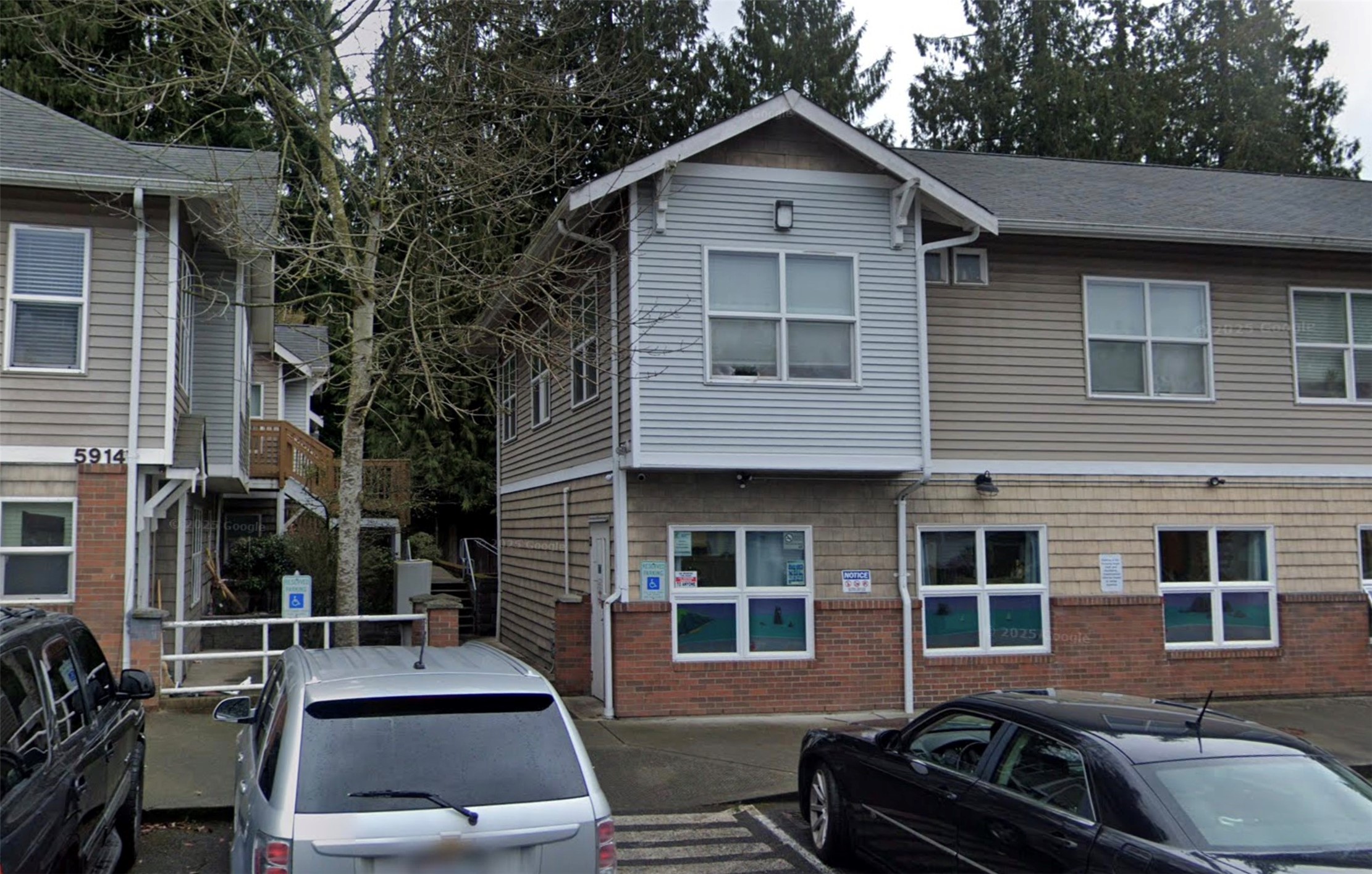 5830 Evergreen Way Everett, WA 98203 - Photo 2 of 6