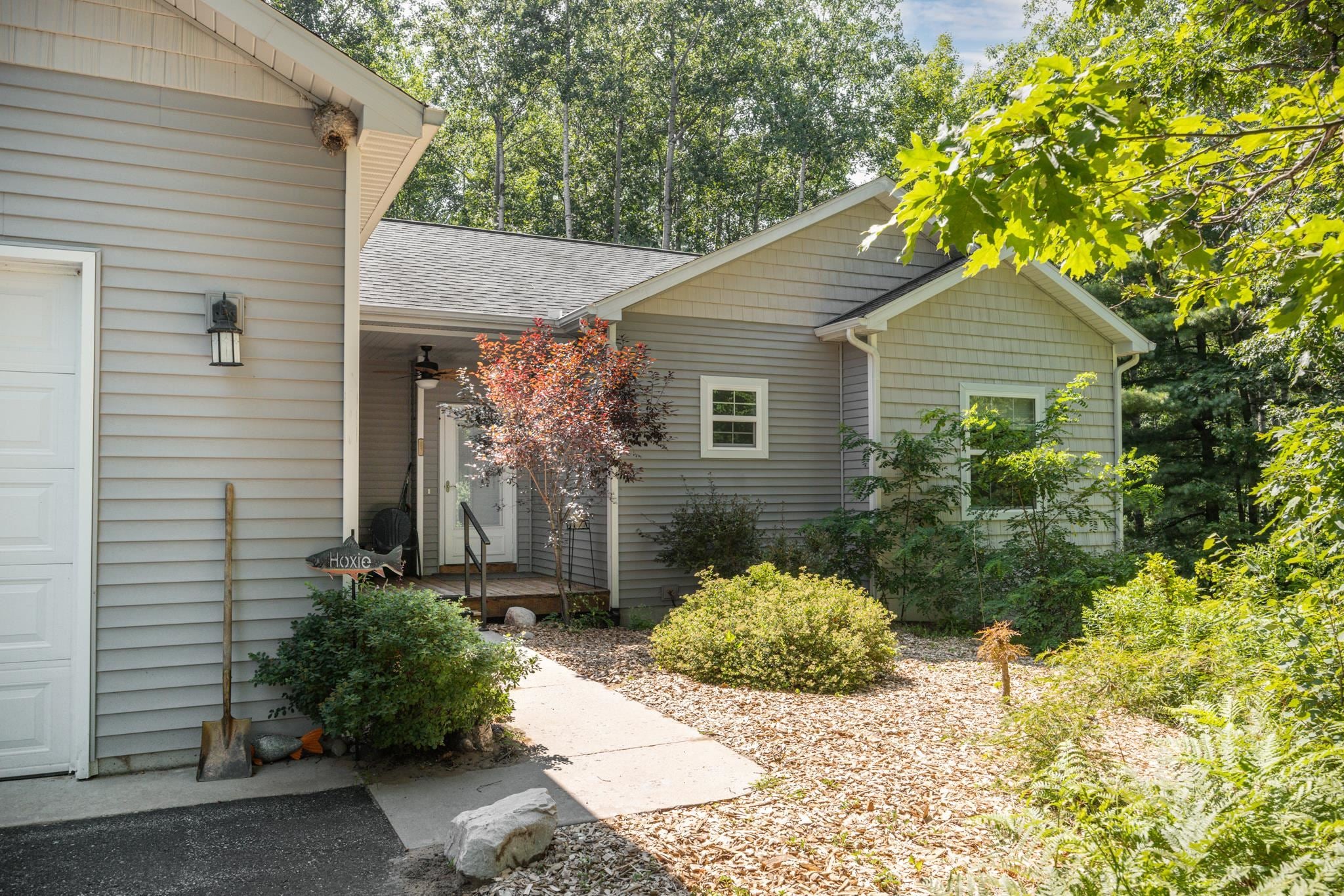 1854 Round Lake Road Interlochen, MI 49643 - Photo 4 of 56 Gallery Image 4