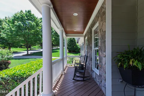 $1,150,000 | 108 Creekvista Drive, Holly Springs, NC 27540