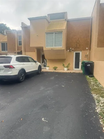 $3,300 | 13854 Southwest 67th Terrace, Miami, FL 33183