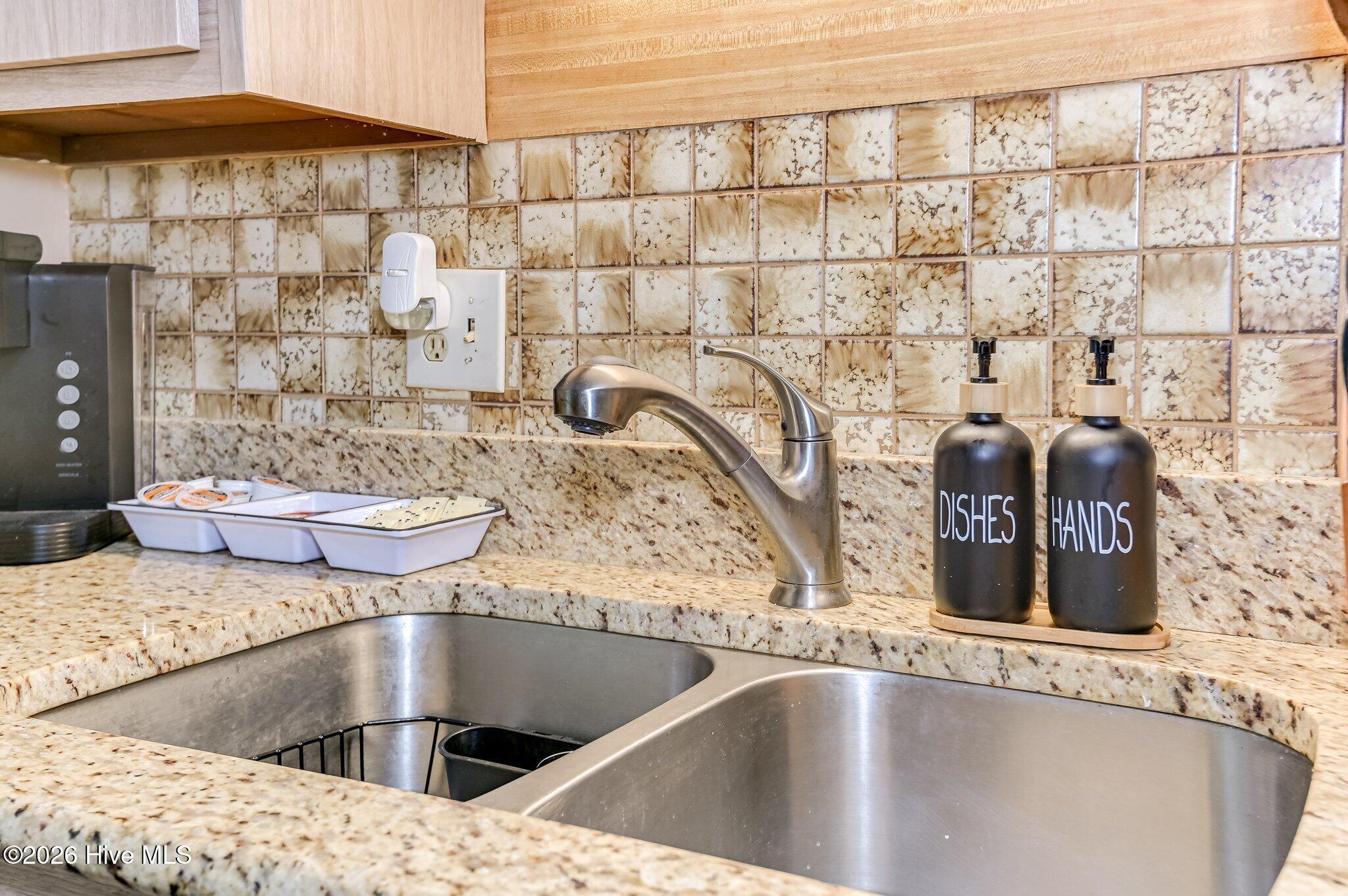 3304 Quaker Springs Road Augusta, GA 30907 - Photo 11 of 39 Granite Counters and Back Splash