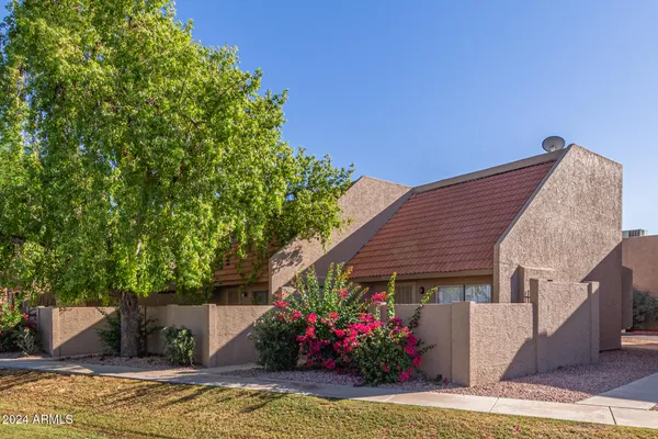 $269,600 | 7432 North 43rd Lane, Glendale, AZ 85301