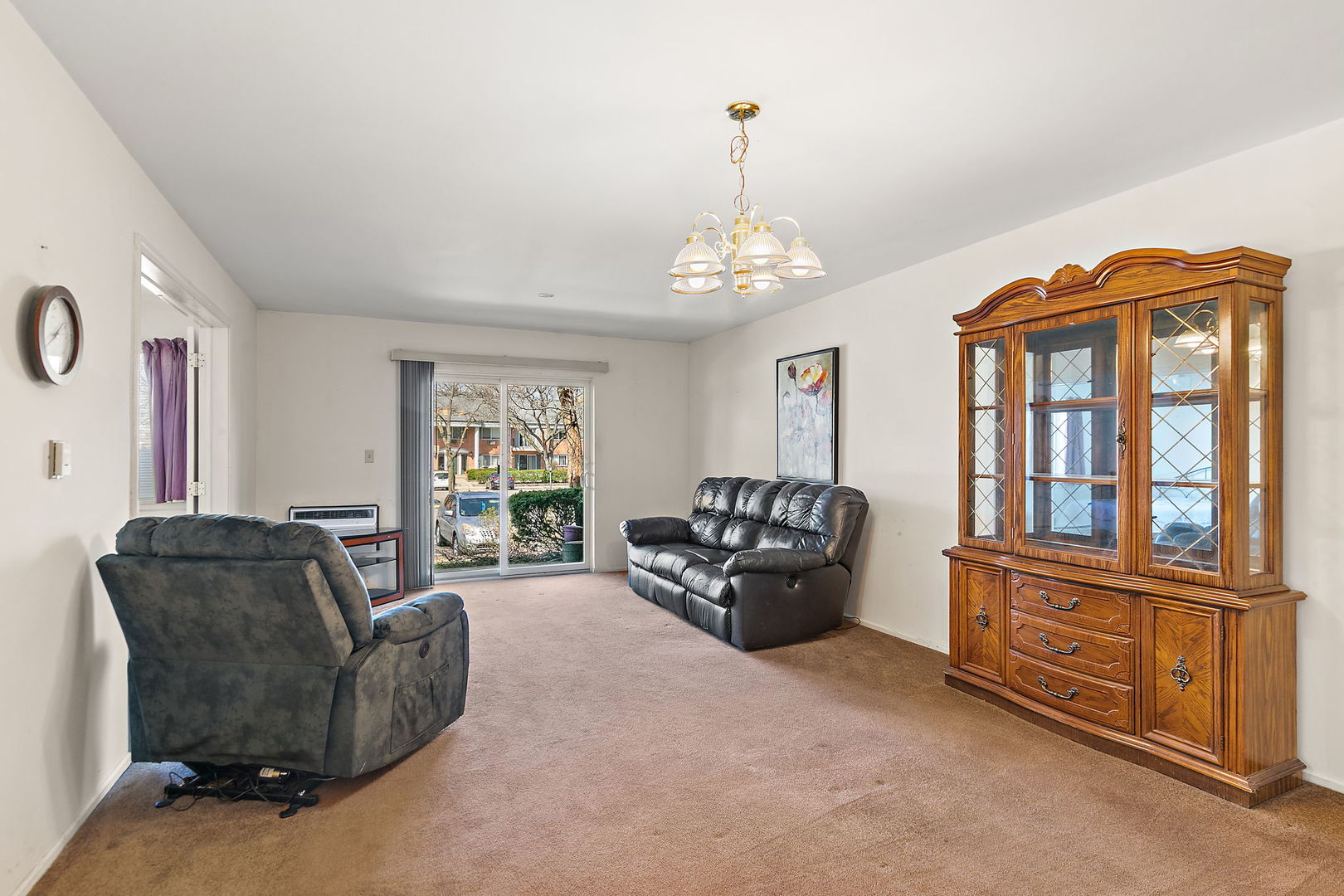 2415 South Goebbert Road, Unit 105 Arlington Heights, IL 60005 - Photo 2 of 12