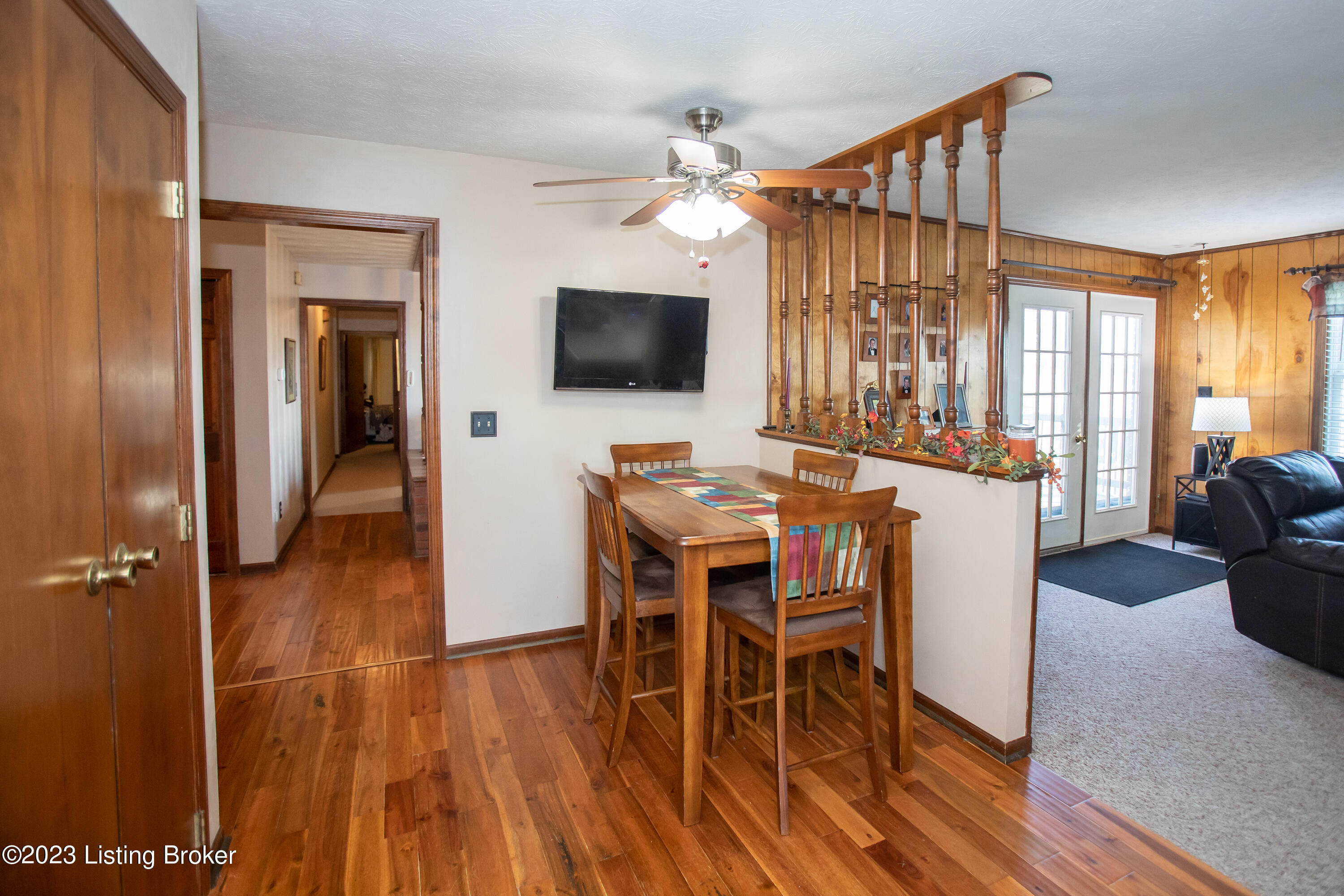 1012 Joyce Ridge Road Milton, KY 40045 - Photo 13 of 42 Large kitchen table area