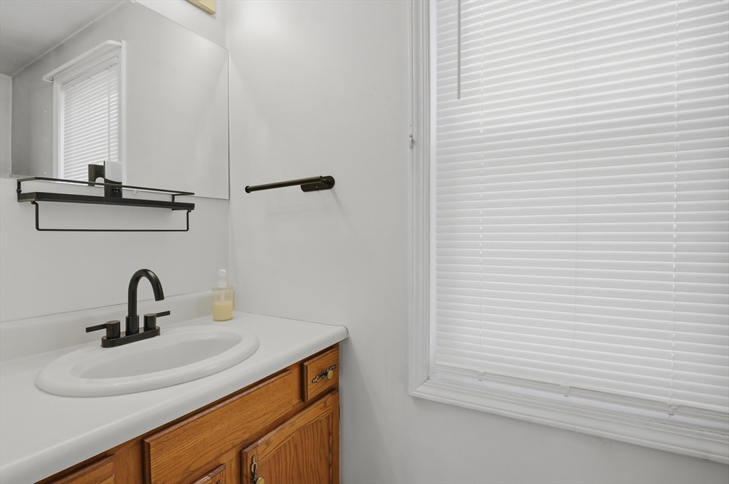 67 Providence Road, Unit 1 Grafton, MA 01519 - Photo 15 of 34