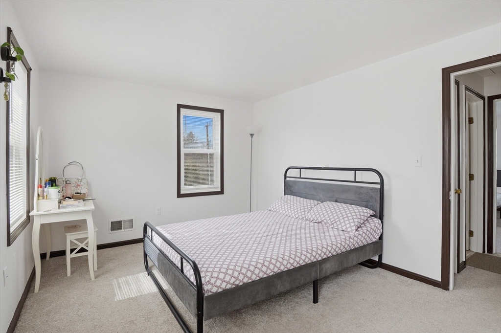 67 Providence Road, Unit 1 Grafton, MA 01519 - Photo 17 of 34