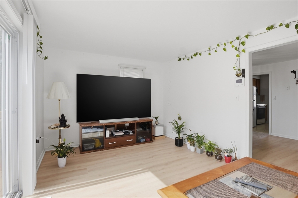 67 Providence Road, Unit 1 Grafton, MA 01519 - Photo 4 of 34