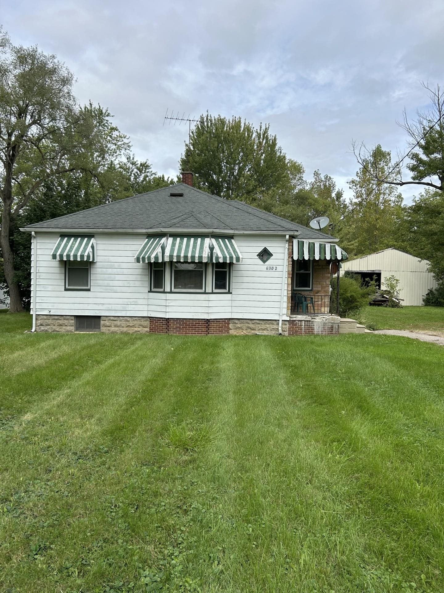 6302 Corunna Road Flint, MI 48532 - Photo 1 of 12 Gallery Image 1