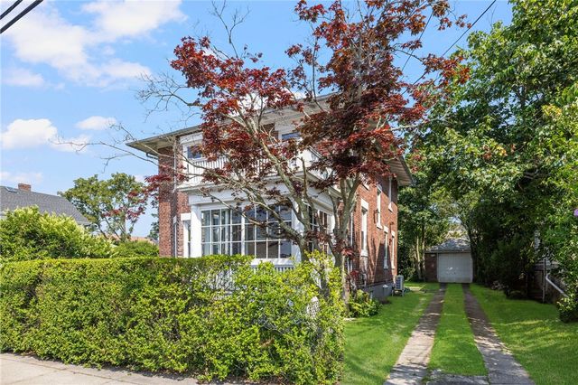 $6,000 | 26 Narragansett Avenue, Newport, RI 02840