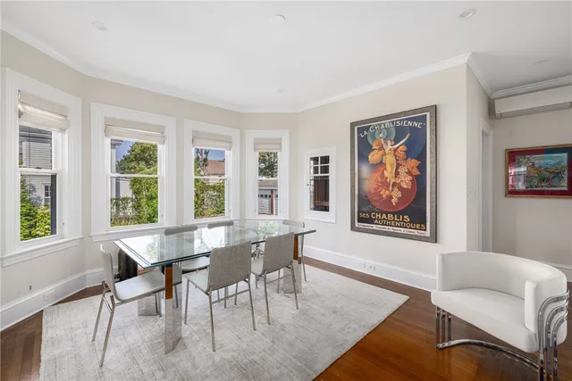 $6,000 | 26 Narragansett Avenue, Newport, RI 02840