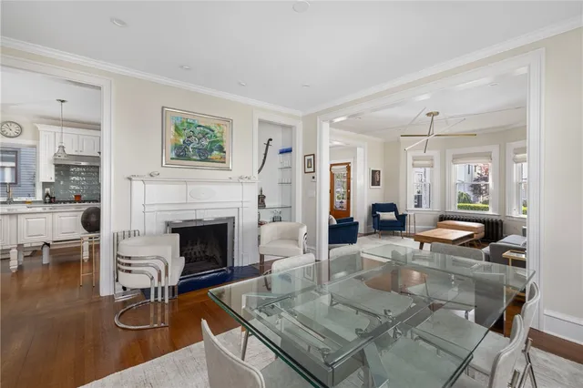 $6,000 | 26 Narragansett Avenue, Newport, RI 02840