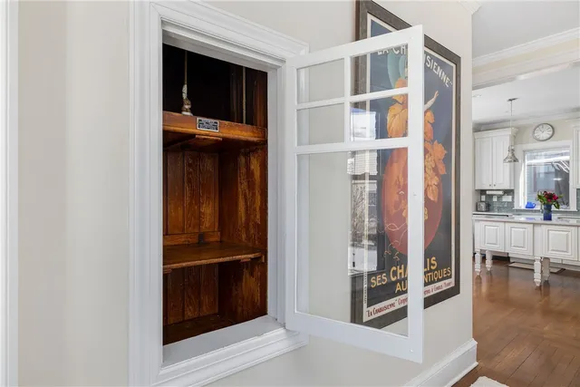 $6,000 | 26 Narragansett Avenue, Newport, RI 02840