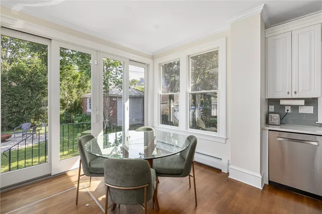 $6,000 | 26 Narragansett Avenue, Newport, RI 02840