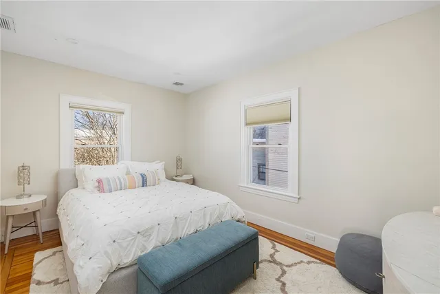 $6,000 | 26 Narragansett Avenue, Newport, RI 02840