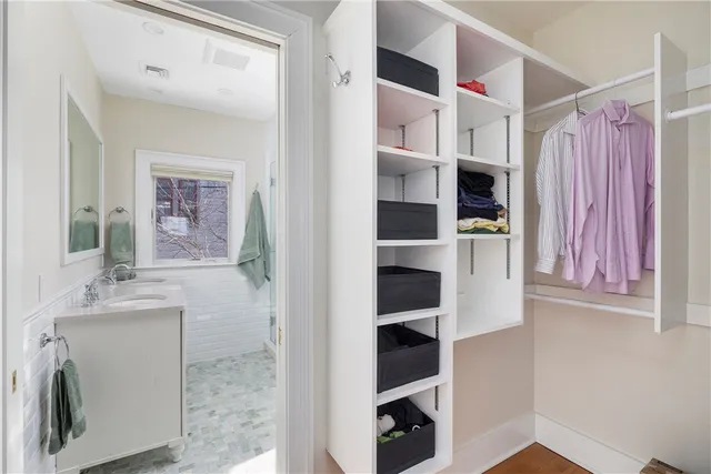 $6,000 | 26 Narragansett Avenue, Newport, RI 02840