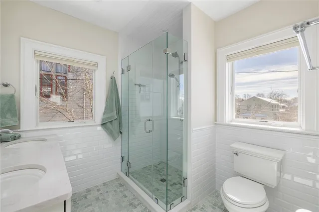 $6,000 | 26 Narragansett Avenue, Newport, RI 02840