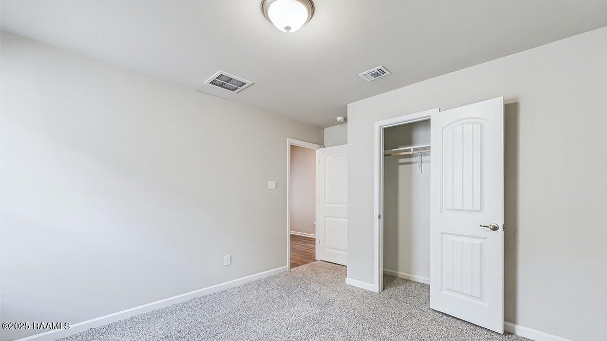 127 Lake Ridge Drive Broussard, LA 70518 - Photo 16 of 30 127 Lake Ridge Drive, Broussard, LA