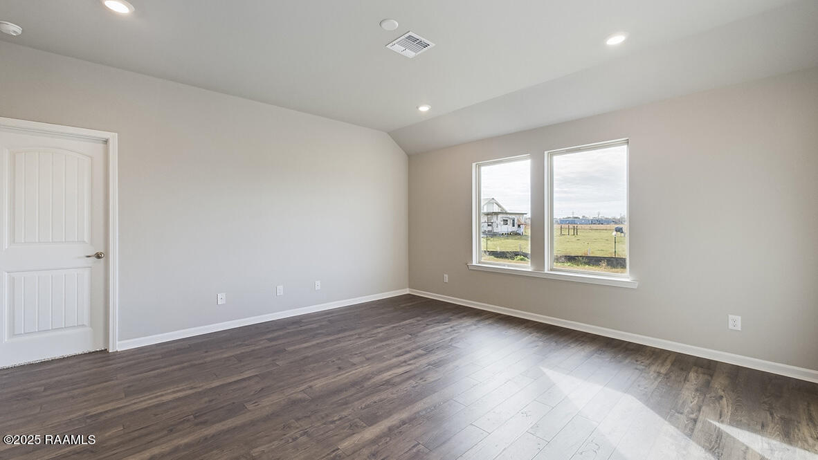 127 Lake Ridge Drive Broussard, LA 70518 - Photo 9 of 30 127 Lake Ridge Drive, Broussard, LA