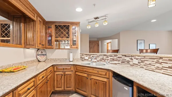 $775,000 | 30780 Timberlake Village Circle, Rocky Mount, MO 65072