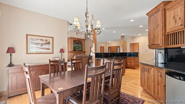 $775,000 | 30780 Timberlake Village Circle, Rocky Mount, MO 65072