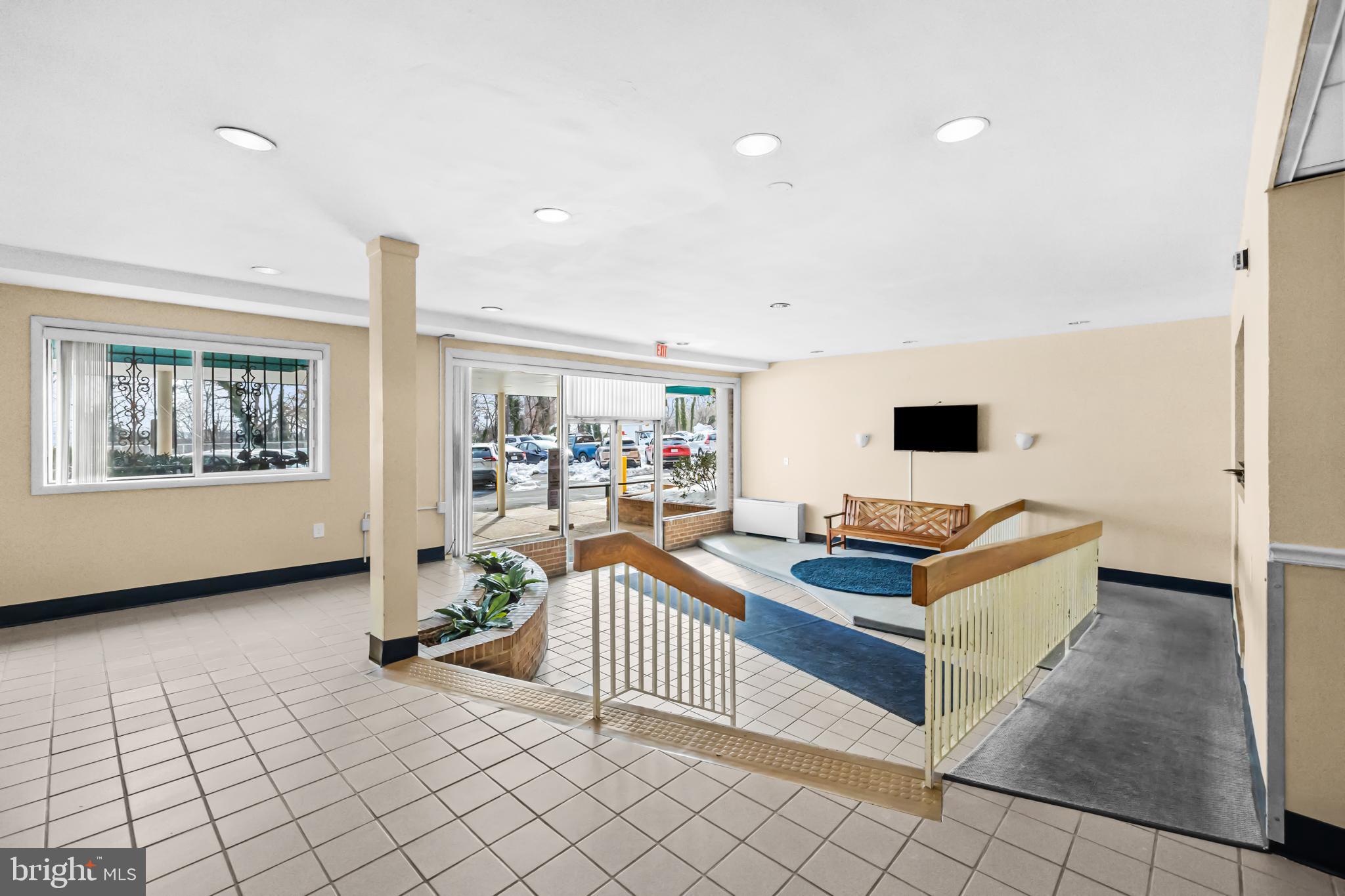 5101 8th Road South, Unit 13 Arlington, VA 22204 - Photo 26 of 36 Gallery Image 26