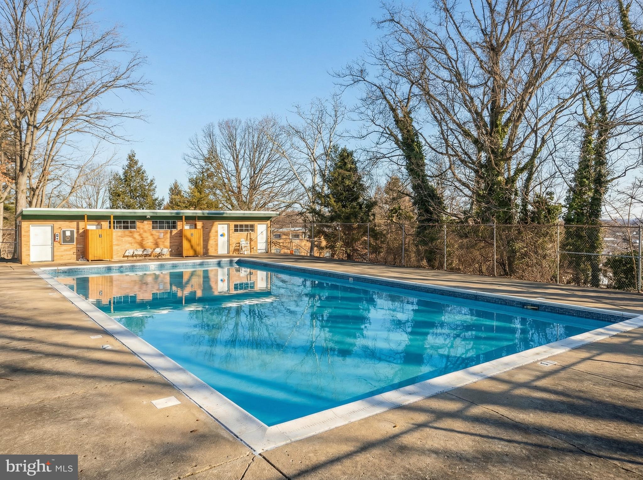 5101 8th Road South, Unit 13 Arlington, VA 22204 - Photo 32 of 36 Gallery Image 32