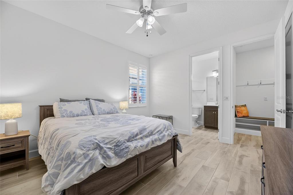 994 Signet Drive Apollo Beach, FL 33572 - Photo 40 of 98