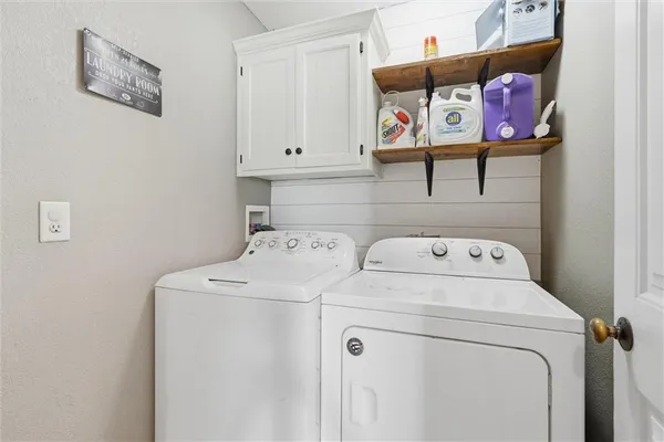 $485,000 | 803 Mulberry Street, Pleasant Hill, MO 64080