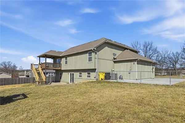 $485,000 | 803 Mulberry Street, Pleasant Hill, MO 64080