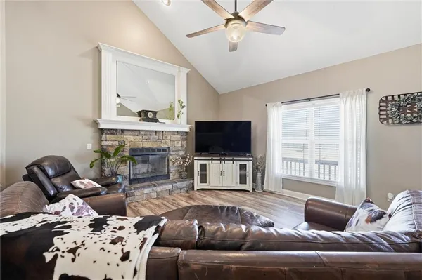 $485,000 | 803 Mulberry Street, Pleasant Hill, MO 64080